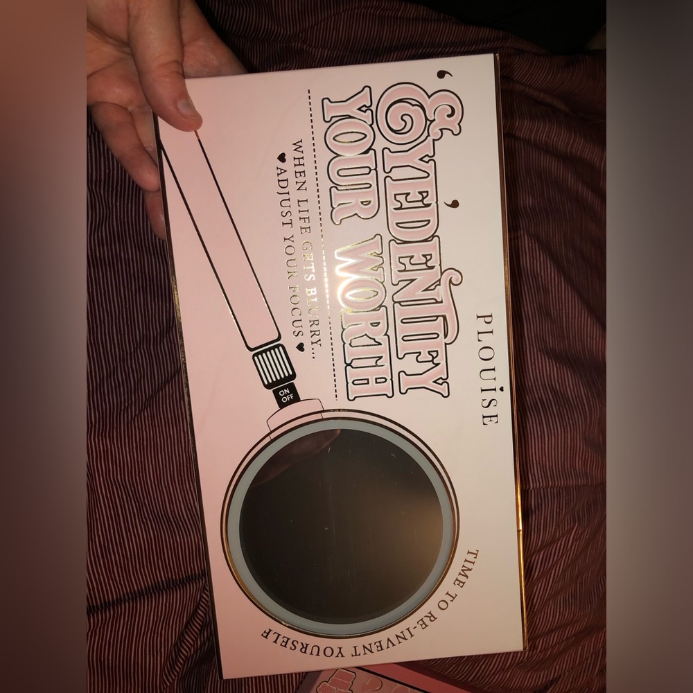 PLouise eyeshadow palette